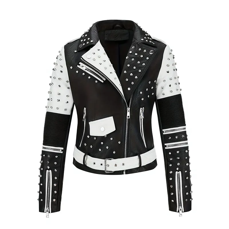Giacca biker in ecopelle ricamata con borchie